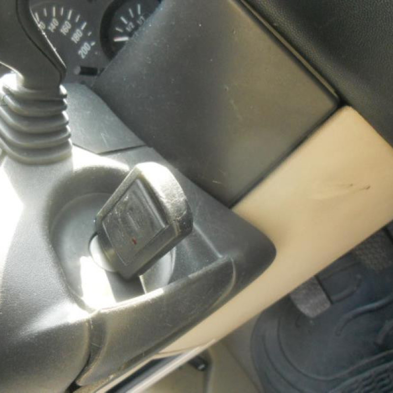 Aile avant droit OPEL CORSA C Photo n°12