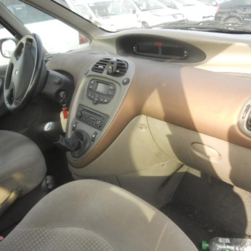 Interrupteur de leve vitre avant droit CITROEN XSARA PICASSO Photo n°8