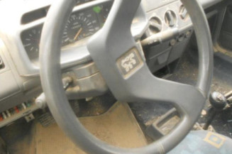 Traverse superieure PEUGEOT 205