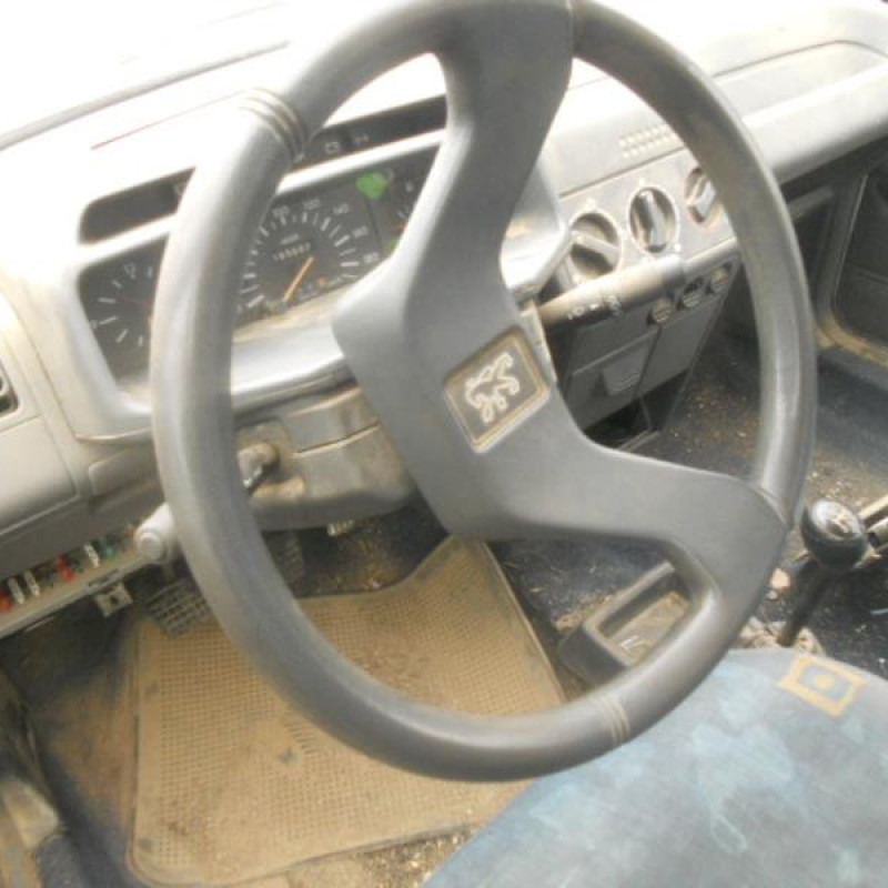 Traverse superieure PEUGEOT 205 Photo n°6