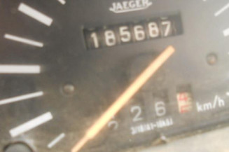 Traverse superieure PEUGEOT 205
