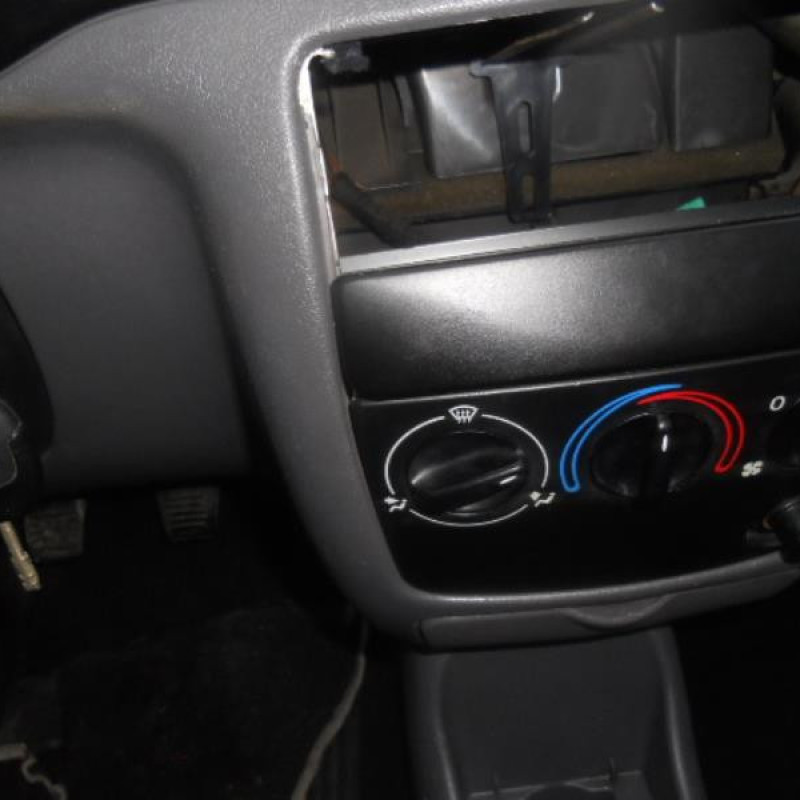 Leve vitre electrique avant droit FORD FIESTA 4 Photo n°8