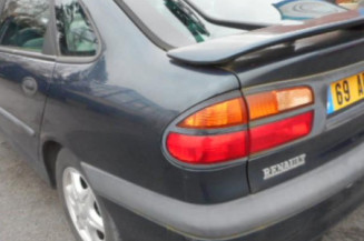 Leve vitre electrique arriere droit RENAULT LAGUNA 1