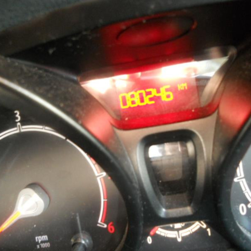 Boite a gants FORD FIESTA 6 Photo n°10