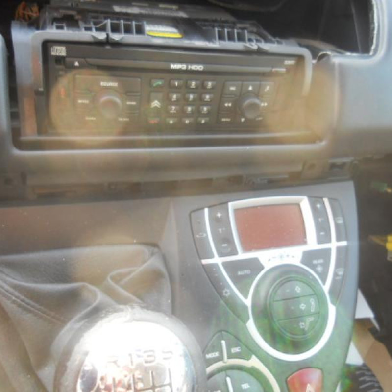 Leve vitre electrique arriere droit CITROEN C8 Photo n°8