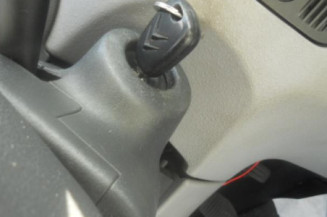 Pretensionneur de ceinture avant droit CITROEN C3 1