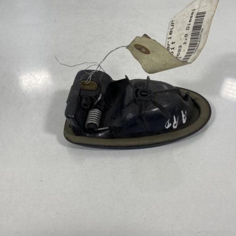 Poignee interieur arriere droit RENAULT CLIO 2 Photo n°2