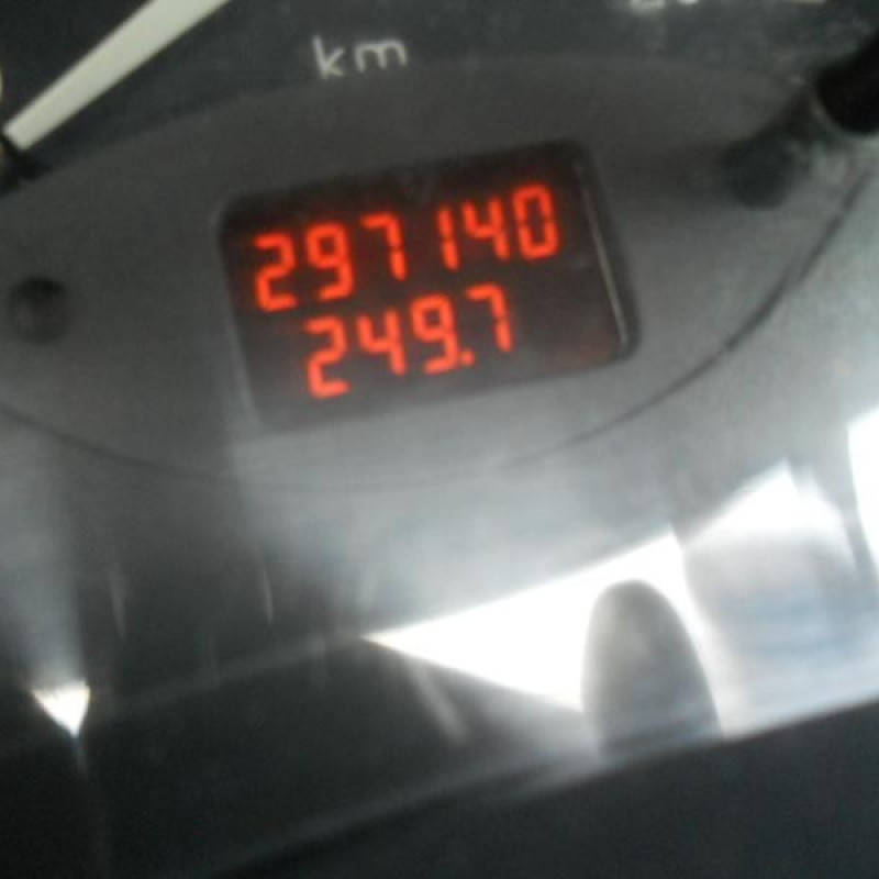 Poignee interieur arriere droit RENAULT CLIO 2 Photo n°11