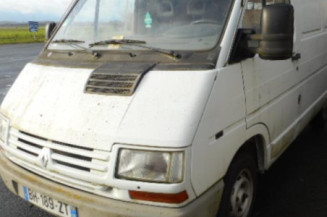 Traverse superieure RENAULT TRAFIC 1