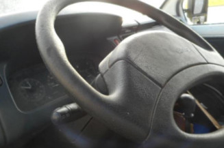 Traverse superieure RENAULT TRAFIC 1