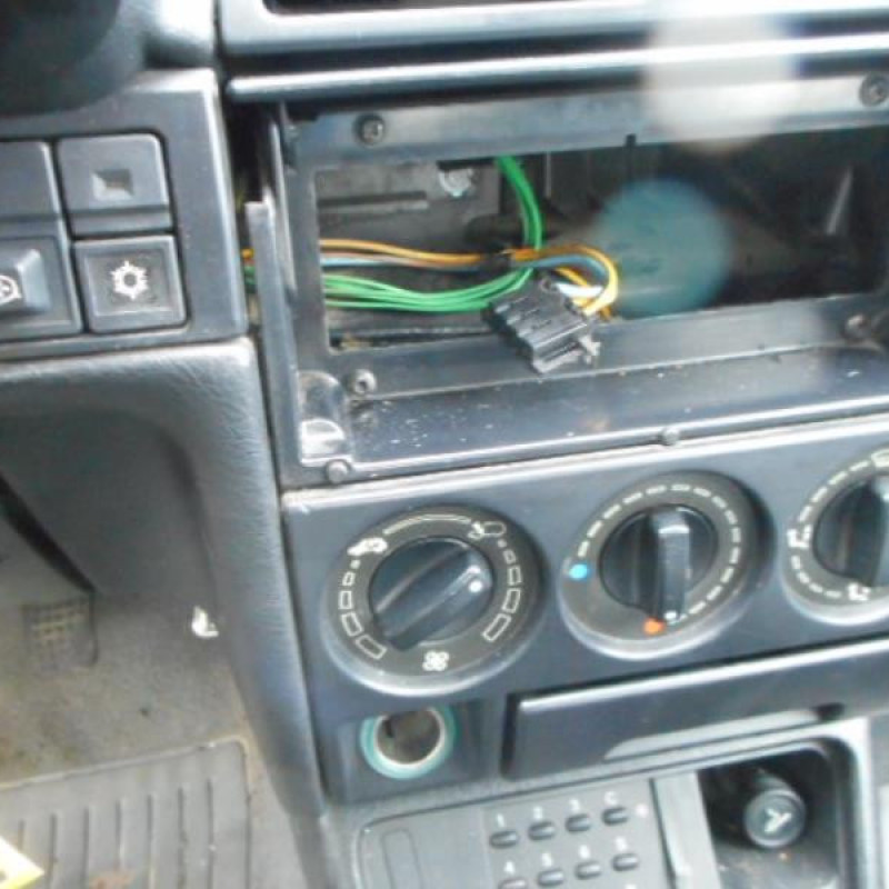 Leve vitre electrique avant droit CITROEN ZX Photo n°8