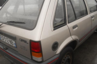 Retroviseur droit OPEL CORSA A
