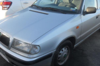 Retroviseur droit SKODA FELICIA