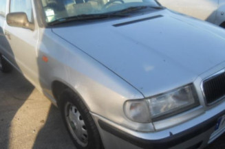 Retroviseur droit SKODA FELICIA