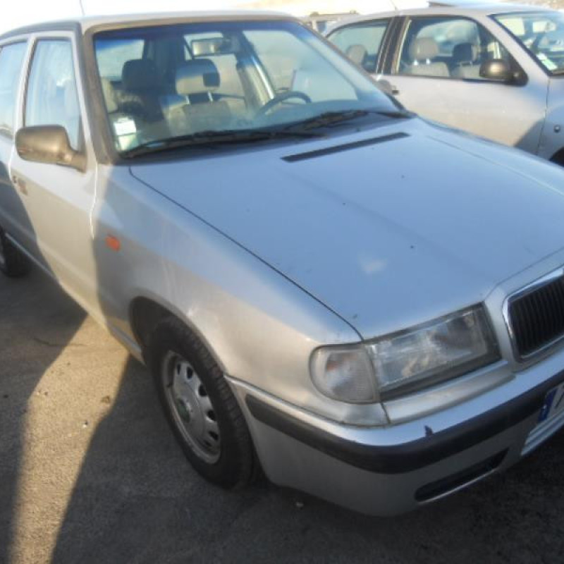 Retroviseur droit SKODA FELICIA Photo n°5