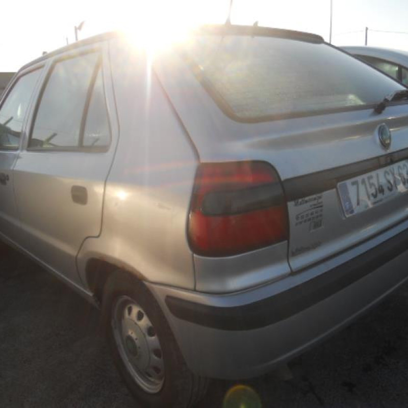 Retroviseur droit SKODA FELICIA Photo n°7