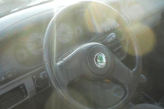 Retroviseur droit SKODA FELICIA