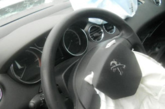 Serrure arriere droit PEUGEOT 308 1