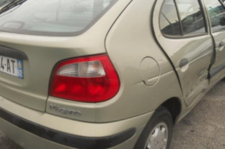 Traverse superieure RENAULT MEGANE 1