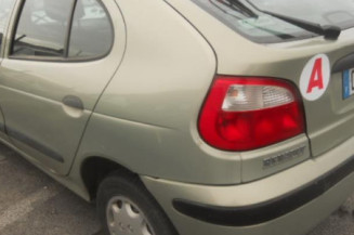 Traverse superieure RENAULT MEGANE 1