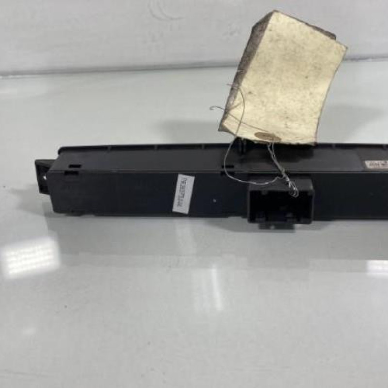 Bouton de warning FIAT GRANDE PUNTO Photo n°3