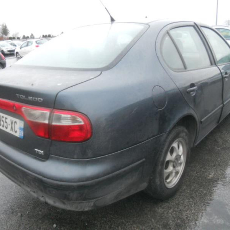 Retroviseur droit SEAT TOLEDO 2 Photo n°6