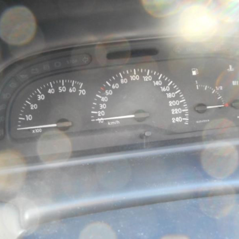 Bras essuie glace arriere RENAULT LAGUNA 1 Photo n°8