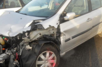Bras essuie glace arriere RENAULT CLIO 3 Photo n°1