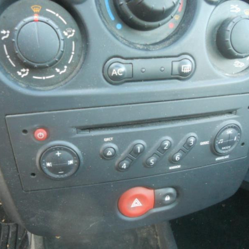 Bras essuie glace arriere RENAULT CLIO 3 Photo n°7