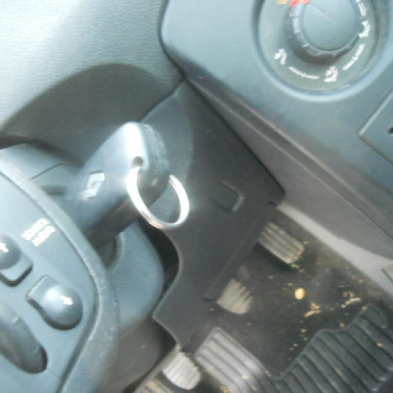 Bras essuie glace arriere RENAULT CLIO 3 Photo n°8