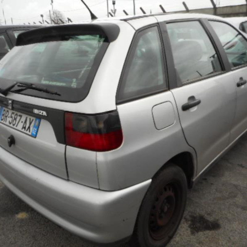 Bras essuie glace arriere SEAT IBIZA 2 Photo n°3