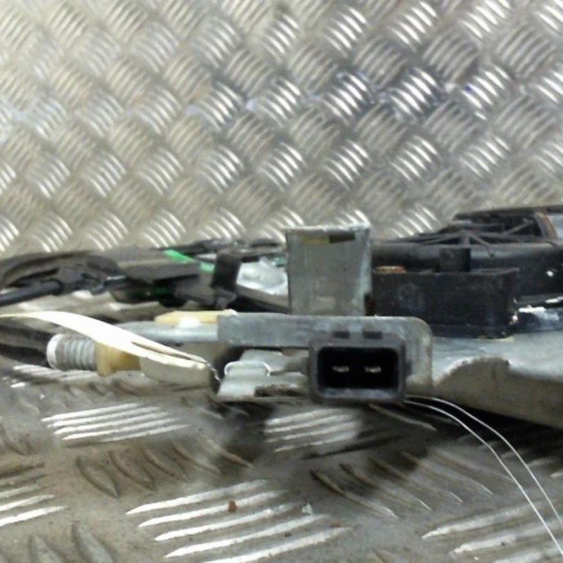 Leve vitre electrique avant gauche SEAT IBIZA 2 Photo n°2