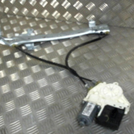 Leve vitre electrique arriere droit RENAULT MEGANE 3 Photo n°1