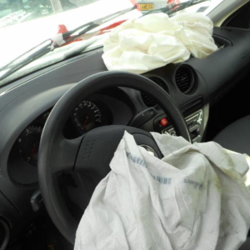 Interrupteur de leve vitre avant gauche SEAT CORDOBA 2 Photo n°8