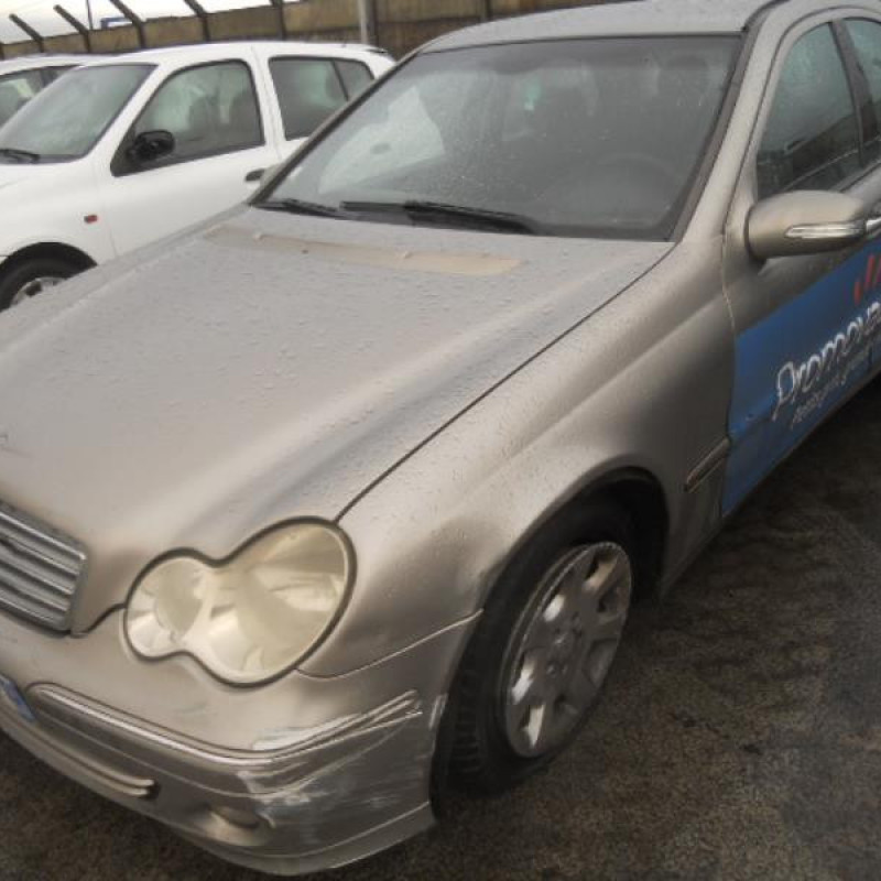 Bouton de warning MERCEDES CLASSE C 203 Photo n°4