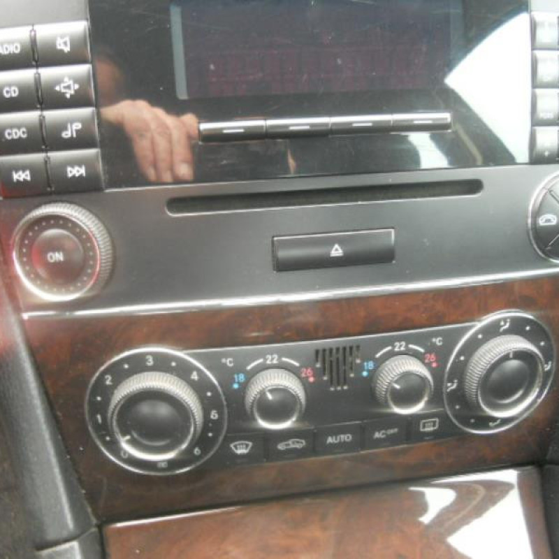 Bouton de warning MERCEDES CLASSE C 203 Photo n°9