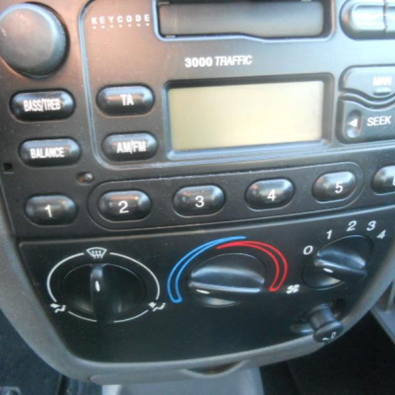Neiman FORD FIESTA 4 Photo n°9