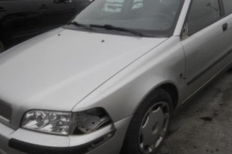 Malle/Hayon arriere VOLVO V 40 1