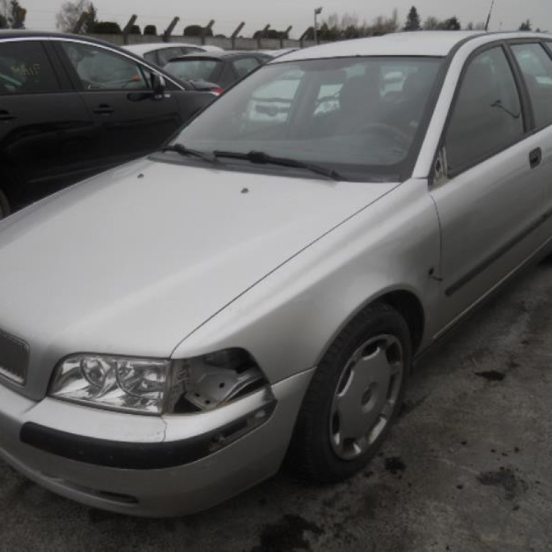 Malle/Hayon arriere VOLVO V 40 1 Photo n°3