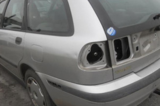 Malle/Hayon arriere VOLVO V 40 1