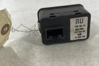Interrupteur de leve vitre avant gauche OPEL COMBO C