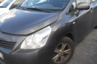 Serrure avant gauche TOYOTA VERSO