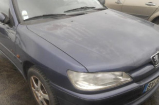 Face avant PEUGEOT 306