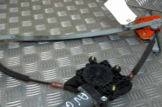 Leve vitre electrique avant gauche FORD FIESTA 4 Photo n°1