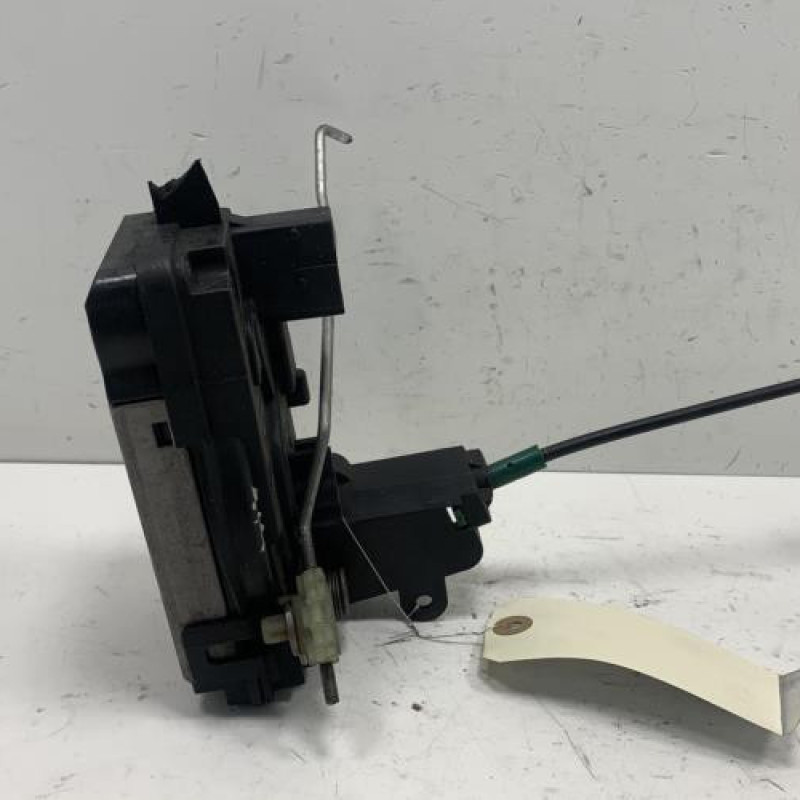 Serrure avant gauche OPEL ZAFIRA B Photo n°3