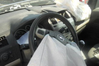 Serrure avant gauche OPEL ZAFIRA B