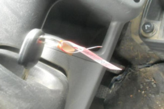 Poignee interieur avant gauche SUZUKI IGNIS 2