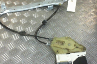 Leve vitre electrique arriere gauche RENAULT MEGANE 3 Photo n°1