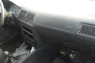Serrure de coffre VOLKSWAGEN GOLF 4