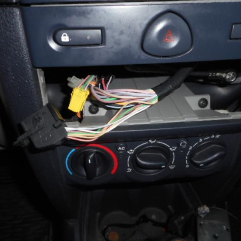 Poignee interieur arriere droit RENAULT CLIO 2 Photo n°9